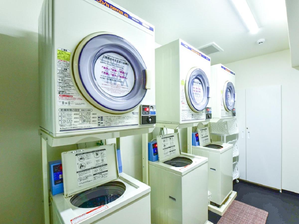 Livemax Hakata Nakasu 3*